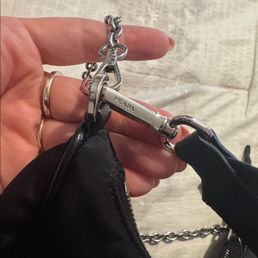 Prada Black Crossbody Bag with Iconic Design - Picture 10 of 10